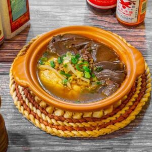 鴨血臭豆腐